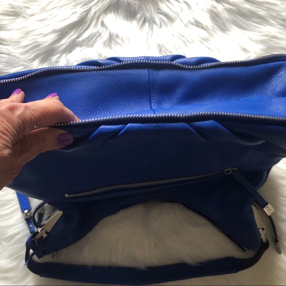 ππHobo Handbagππ - Picture 4 of 9